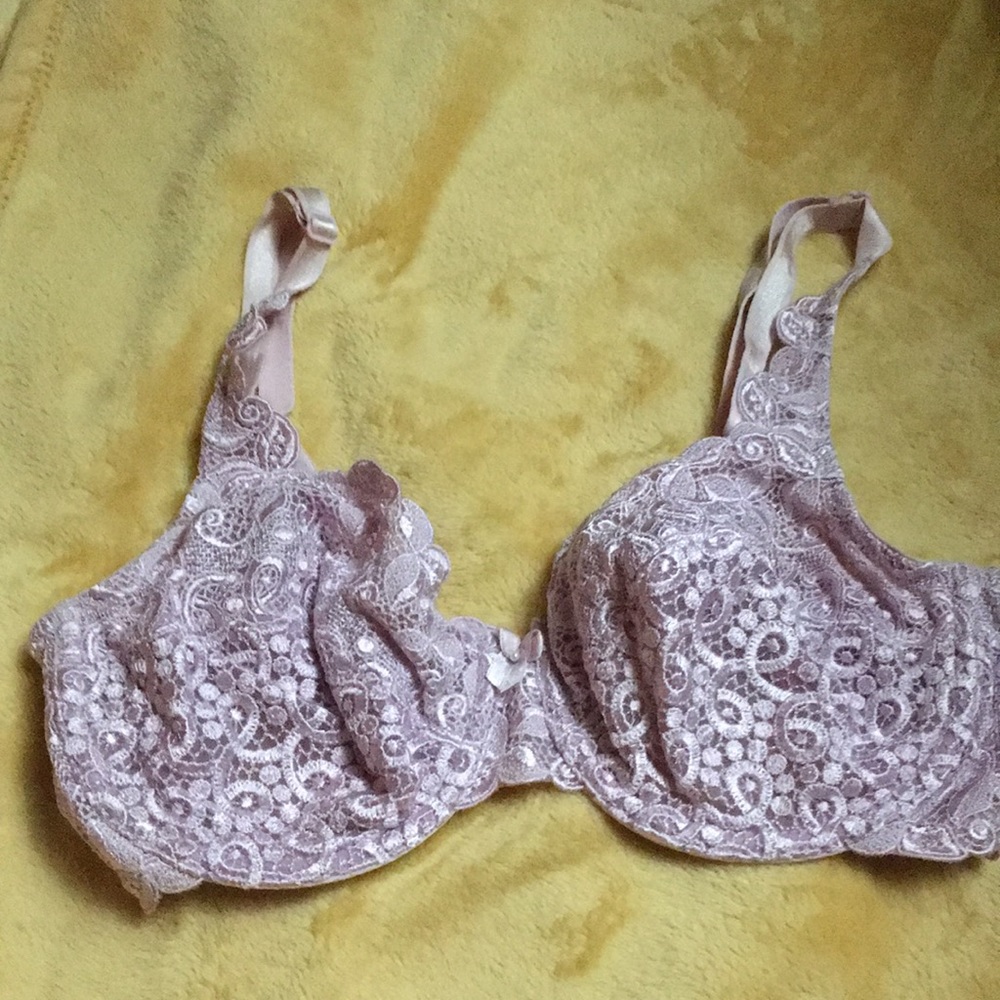 Vintage Bali Lace Desire 3602 Underwire Bra 36C - Picture 12 of 13